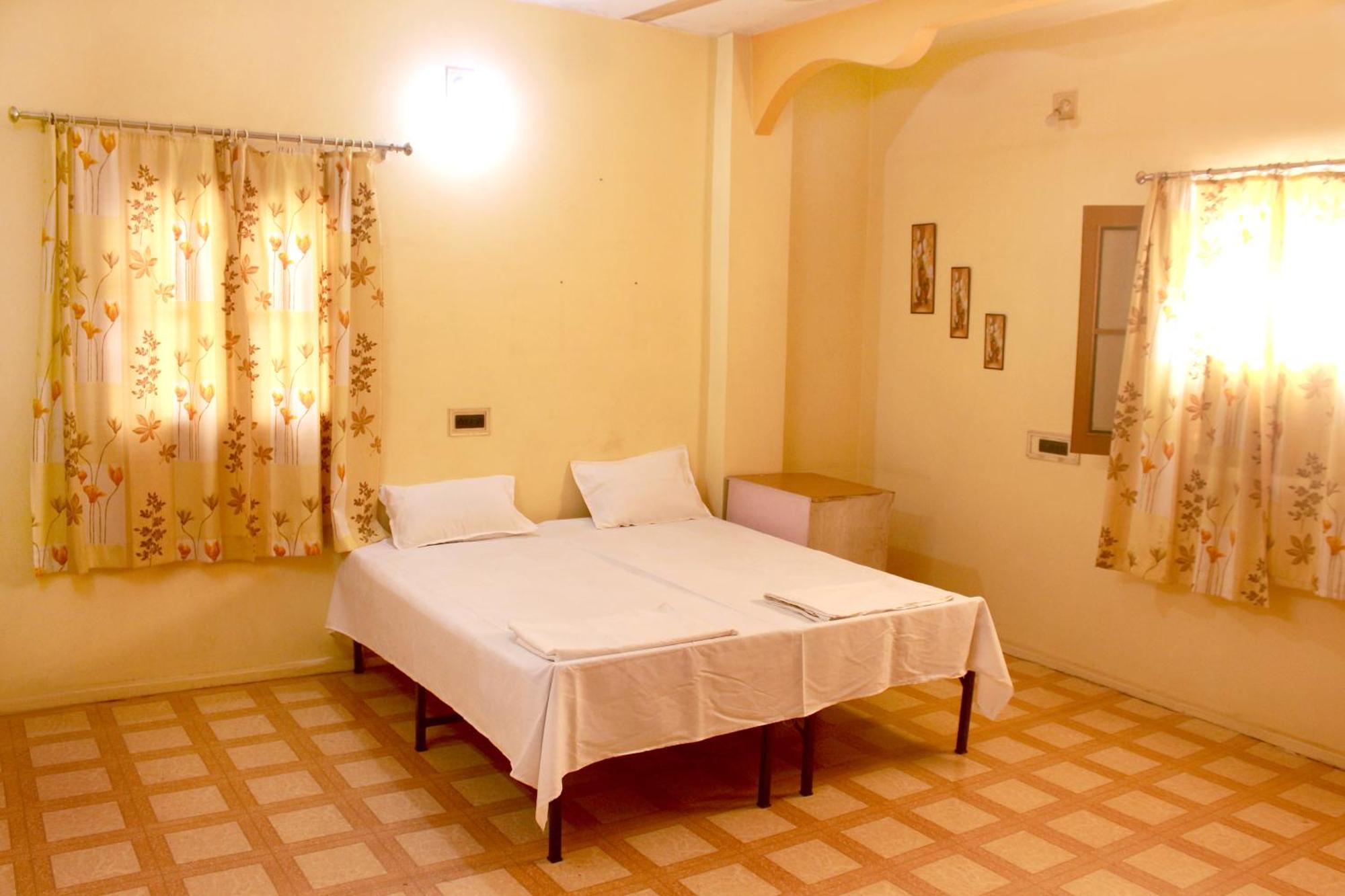 Perfect Homestay Ujjain Buitenkant foto