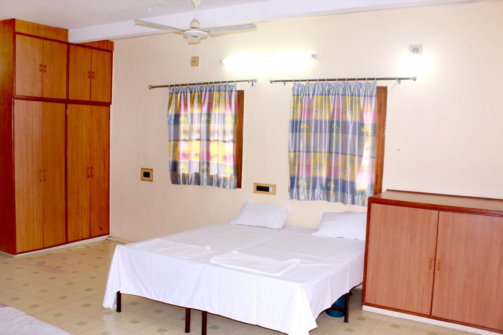 Perfect Homestay Ujjain Buitenkant foto